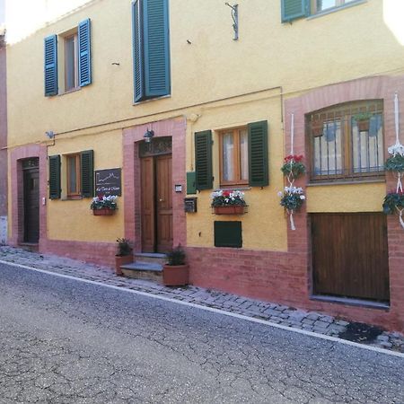 La Torre Di Morro Bed and Breakfast Camerino Buitenkant foto